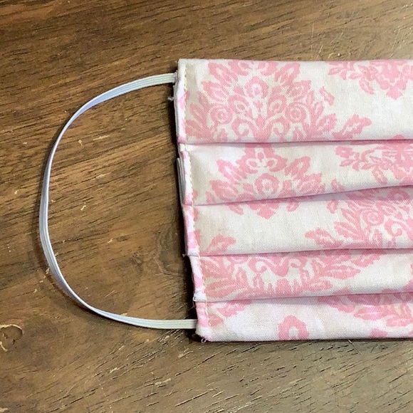 Pink Mask - Picture 3 of 6